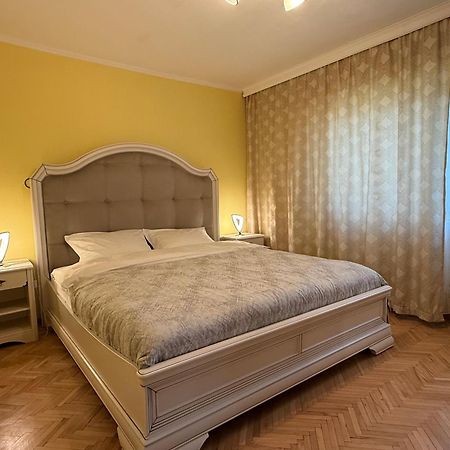Apartment Palace Of Parliament Bukurešť Exteriér fotografie